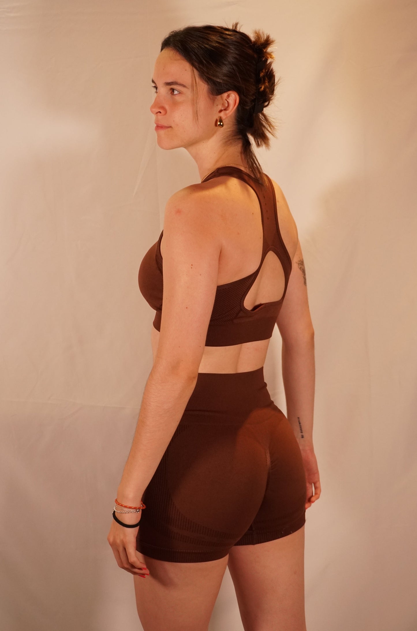 Mallas cortas marrones